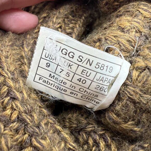 Ugg Women's Classic Cardy Sweater Pull On Boots Size 9 Brown Warm Comfy - Picture 7 of 8